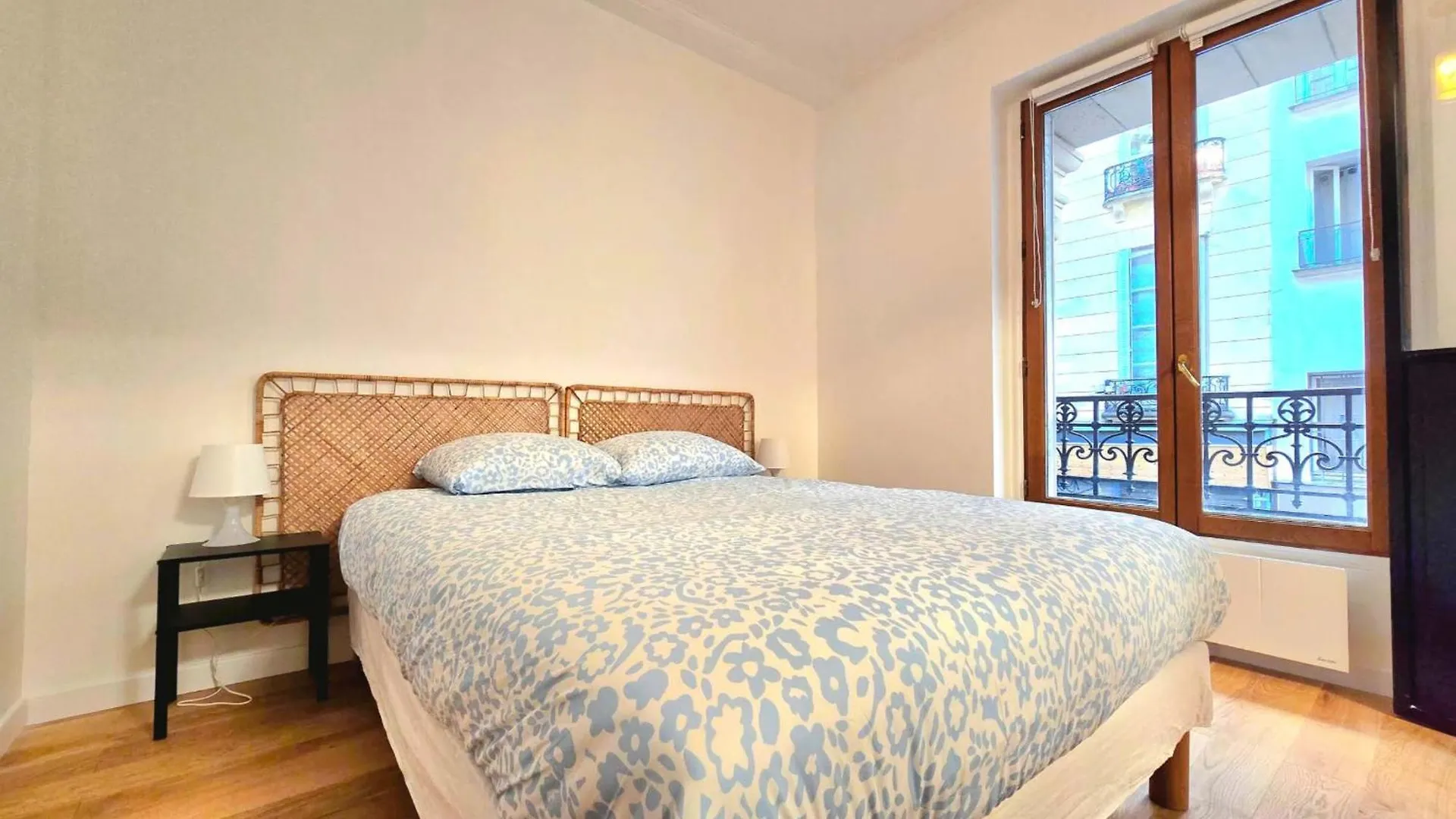Temple Marais 1 Guest house